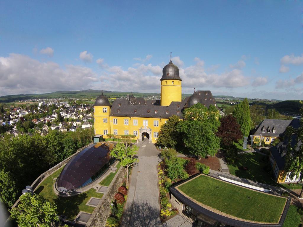 Hotel Schloss Монтабаур Экстерьер фото